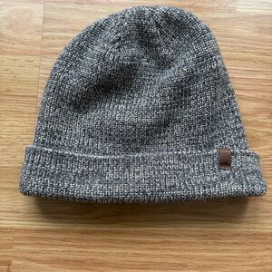 Roots unisex Gray Knit Beanie